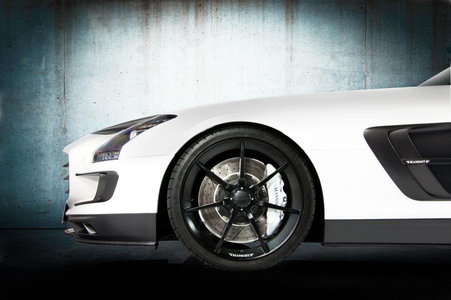  Mercedes-Benz SLS AMG by Mansory 2011 года  (фото 13 из 26)